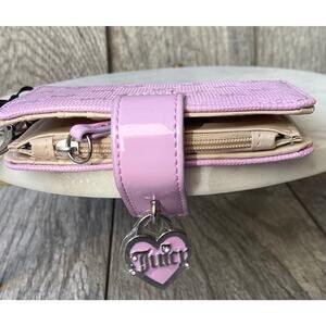 Juicy Couture Pink Wallet with Heart Charm – Stylish Compact Zip Wallet